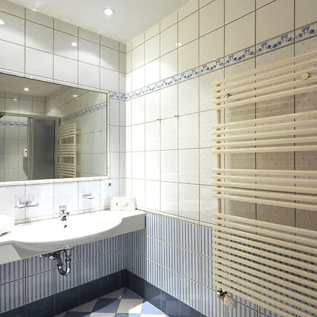 Kristall Apartmanhotel