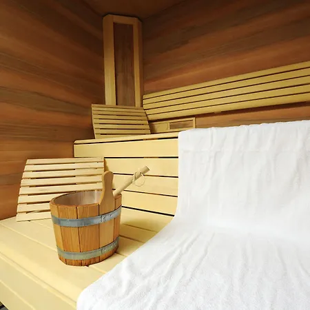 Apartmanhotel Kristall 3*