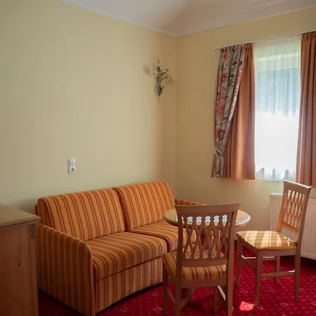 Apartmanhotel Kristall 3*