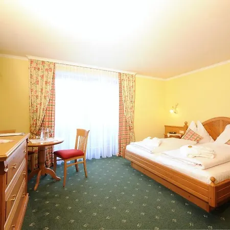 Lejlighedshotel Kristall 3*