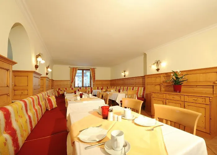 Hotel apartamentowy Kristall 3*